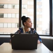 employee-facial-expression-furnitures-1181649